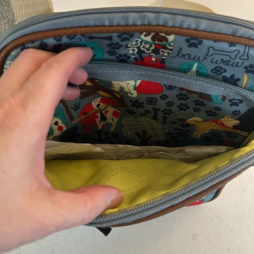 NWT Lily Bloom Who Let the Dogs Out Crossbody Bag - Picture 5 of 7